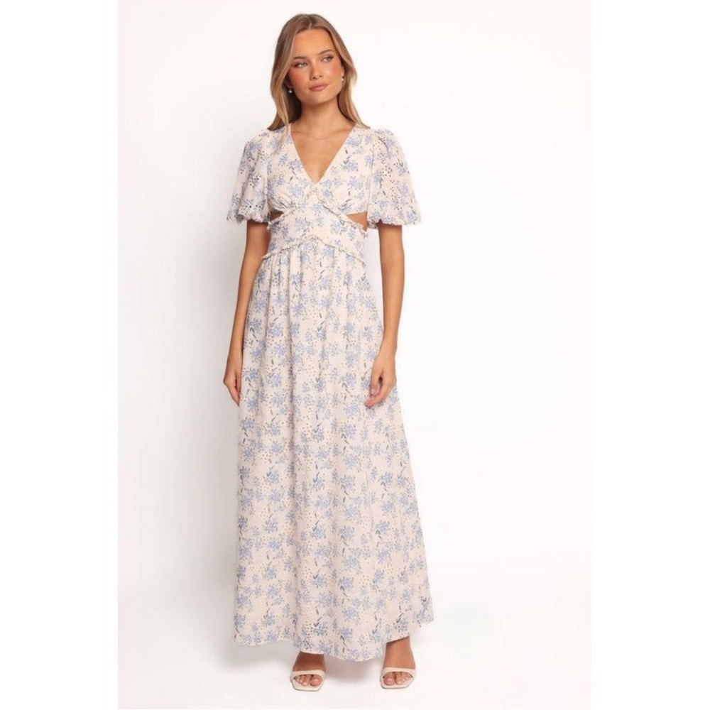 Petal & Pup Jemima Puff Shoulder Eyelet Maxi Dress Size Medium‎ Blue Floral NWOT
